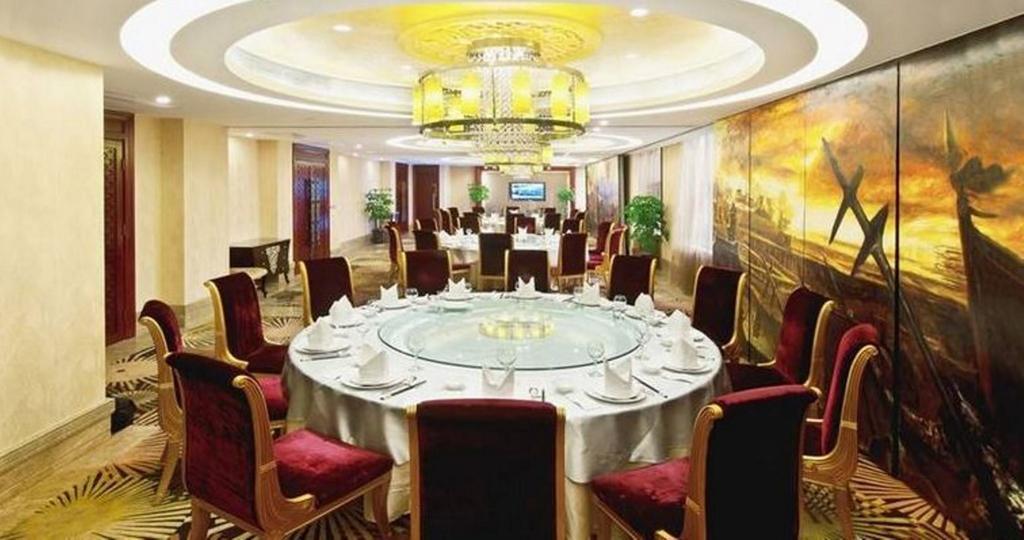Chengdu Taicheng Hotel Экстерьер фото